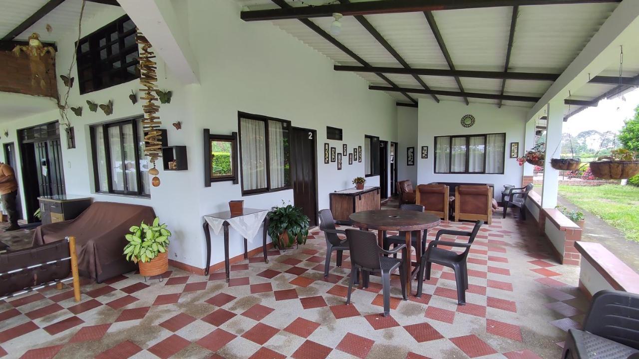 Finca Hotel El Saman De Alto Bonito Montenegro Buitenkant foto