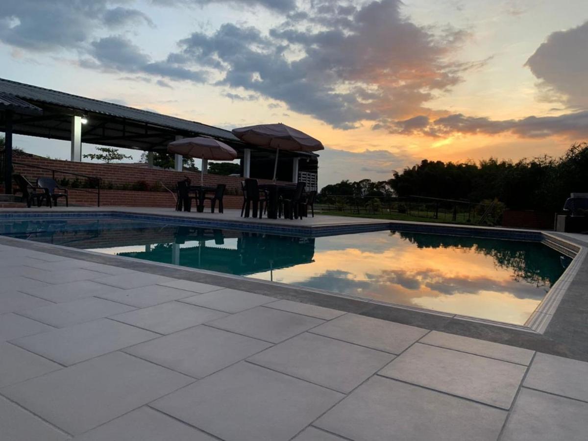 Finca Hotel El Saman De Alto Bonito Montenegro Buitenkant foto