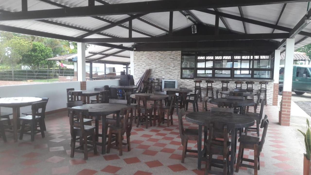 Finca Hotel El Saman De Alto Bonito Montenegro Buitenkant foto